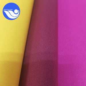 Fourniture directe d'usine, <span class=keywords><strong>prix</strong></span> <span class=keywords><strong>bas</strong></span>, matériel de rideau bien fait, 300D minimum, Mini nappe mate, tissu Tela - Product Image 4