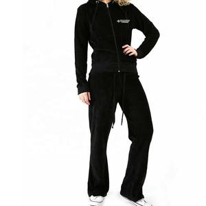 Ensemble 2 pièces pour femmes avec fermeture éclair et manches longues Vente en gros Style à la mode Survêtement pour femmes de qualité supérieure - Product Image 1