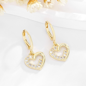 2025 haute qualité en gros pendentif mode 14k cuivre incrusté Zircon plaqué or tenue quotidienne en laiton boucles d'oreilles femmes bijoux - Product Image 3