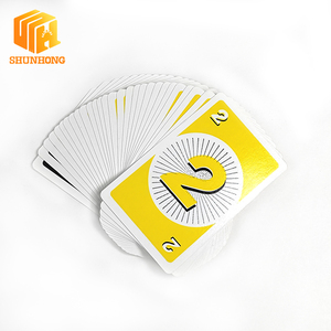 <span class=keywords><strong>Jeu</strong></span> <span class=keywords><strong>de</strong></span> société familial personnalisé <span class=keywords><strong>de</strong></span> haute qualité pour les enfants, jeux <span class=keywords><strong>de</strong></span> <span class=keywords><strong>cartes</strong></span> pour les fêtes, <span class=keywords><strong>cartes</strong></span> à jouer personnalisées - Product Image 1