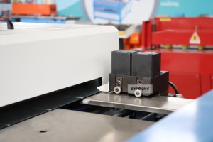 Klimaanlage Auto <span class=keywords><strong>Duct</strong></span> Line HLK-Kanal maschine Auto <span class=keywords><strong>Duct</strong></span> Line 3 - Product Image 3