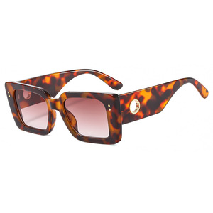 High Quality Luxury <b>Square</b> UV400 Unisex <b>Sunglasses</b> PC UV400 Vintage Eyewear Gafas De Sol - Product Image 3