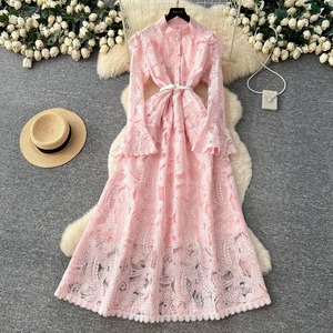 Robe de soirée de luxe à broderies lourdes et ajourées, manches cloche, pour banquets formels - Product Image 4