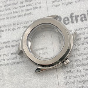 Caja de reloj de repuesto de 42mm con cristal de zafiro y mango atornillado compatible con movimiento NH35 Esfera de 32mm - Product Image 2