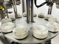Machine automatique de remplissage et de scellage de tubes en plastique composite pour crème cosmétique et pommade avec marquage de date