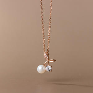 Collier en argent pur S925 avec pendentif symbole diamant, mode coréenne, luxe léger, accessoire INS, catégorie de produits : colliers en cristal - Product Image 3