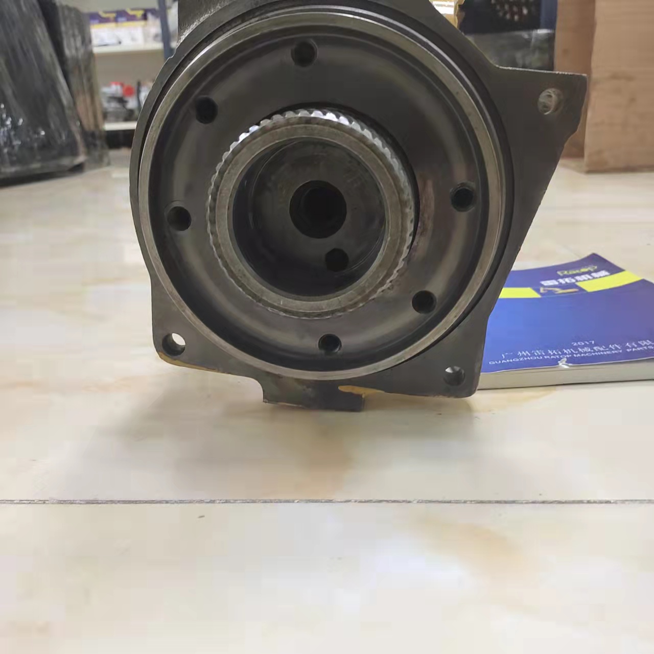 HMC2009　HD部品 Amazon.com: Hydraulic Pump Assy 9262319 for Hitachi ZX120-3