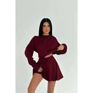 Conjunto Deportivo de Falda y Pantalones Cortos Borgoña - Product Image 1