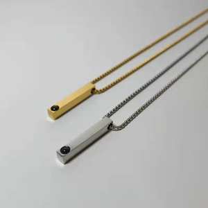 ดรอปชิปสร้อยคอสแตนเลสสำหรับผู้ชายและผู้หญิงจี้100ภาษาพร้อมสายโซ่สำหรับงานเลี้ยง - Product Image 3