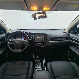 Offre Exceptionnelle : Mitsubishi Outlander 2.0L FWD Basique Automatique SUV 2021, Zéro Accident, Stock d'Exportation en Gros - Product Image 6