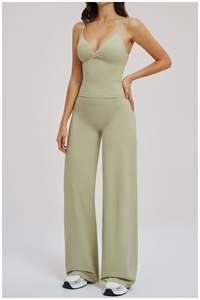 Ensembles de yoga élégants grande taille, extensibles dans quatre directions, respirants, avec haut à col en V et pantalon large à taille croisée - Product Image 6