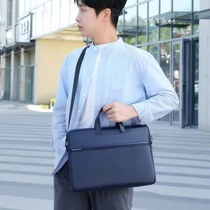 Sac à Bandoulière pour Ordinateur Portable en <span class=keywords><strong>Cuir</strong></span> PU de Haute Qualité, Sacoche d'Ordinateur Étanche, <span class=keywords><strong>Porte</strong></span>-<span class=keywords><strong>Documents</strong></span> Portable pour Hommes et Femmes - Product Image 2
