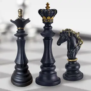 2021in estoque novo design de resina queen, king cavalo cabeça romano pilar grande escultura xadrez figura estáticas decoração de casa brinquedo