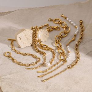 Bracelet minimaliste anti-ternissement en acier inoxydable de luxe avec chaîne fine et perles pour femme - Product Image 2