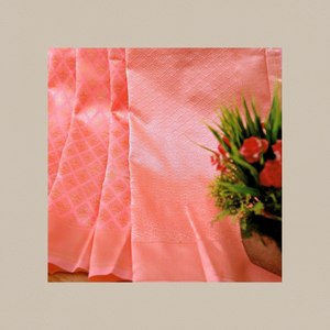 Lujosos y pesados saris de seda Jacquard con borde dorado estilo Bollywood, atuendo tradicional indio para fiestas de invierno, puerto de moda - Product Image 1