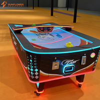 Machine de jeu d'arcade à monnayeur pour l'intérieur, type hockey sur air en forme d'arc, avec éclairage LED sur rail et support à roulettes, pour enfants et adultes