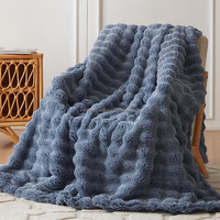 Plaid en fausse fourrure pour canapé, couverture moelleuse et épaisse en peluche à bulles, couverture surdimensionnée chaude et douce pour le camping et les voyages, gris