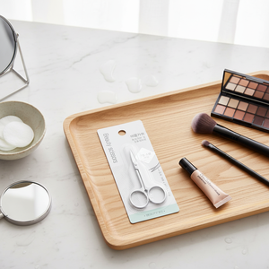 Tijeras de maquillaje de acero inoxidable Premium Herramienta de belleza para cortes de precisión - Product Image 3