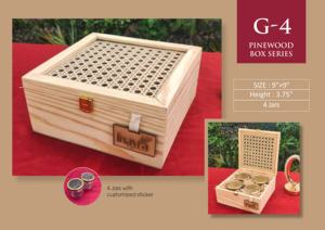 Eco-Friendly Solid Wood Square <b>Gift</b> <b>Box</b> with Polished Finish for Christmas Wedding Engagement or Proposal - Product Image 4