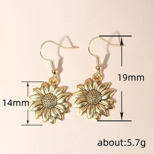 Elegant Sunflower Ear <b>Hook</b> <b>Earrings</b> For Women Floral Drop <b>Earrings</b> Fashion Daily Wear Jewelry Wholesale - Product Image 5