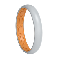 Vente en gros d'alliances en silicone unisexes de 4 mm, respirantes, avec rainures pour la circulation de l'air, pour fiançailles, anneaux en silicone tendance, cadeau de fête