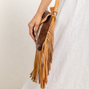 Offre Spéciale femmes noir peau de vache croix corps pochette à la main Zip sac à bandoulière toile vache daim frange gland Style de mode - Product Image 2