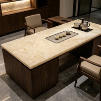 Carrelage élégant pour appartement, comptoirs de cuisine et salle de bain de luxe, sols modernes minimalistes en marbre blanc classique et épuré