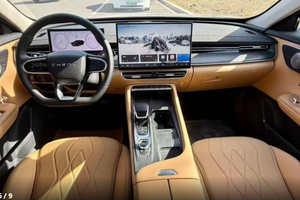 Voitures <span class=keywords><strong>d</strong></span>'<span class=keywords><strong>occasion</strong></span> Chery Arrizo 8 PRO 2025 1.6T DCT Édition Luxe+ Essence Voitures <span class=keywords><strong>d</strong></span>'<span class=keywords><strong>occasion</strong></span> <span class=keywords><strong>pas</strong></span> chères de Chine Véhicules <span class=keywords><strong>d</strong></span>'<span class=keywords><strong>occasion</strong></span> - Product Image 4