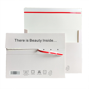 Enveloppes cadeaux en papier <span class=keywords><strong>kraft</strong></span> imprimées avec logo personnalisé Enveloppes d'emballage en carton <span class=keywords><strong>blanc</strong></span> avec bande déchirable à décoller pour l'artisanat - Product Image 1