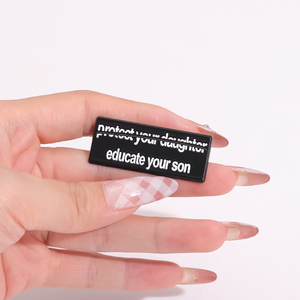 Protege a <span class=keywords><strong>tu</strong></span> hija, educa a <span class=keywords><strong>tu</strong></span> <span class=keywords><strong>hijo</strong></span>, Pin esmaltado, cita feminista, broche de Metal, insignia de solapa, regalo de joyería al por mayor - Product Image 4