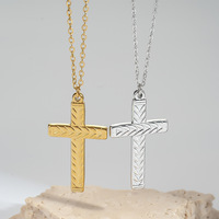 Collar con Cruz Chapado en Oro, Resistente al Agua, de Acero Inoxidable, Sin Deslustre, Éxito de Ventas en Tiktok, de Fanhua Jewelry