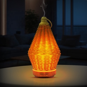 เครื่องกระจายกลิ่นหอมแบบพกพา ใช้พลังงานจาก USB พร้อมไฟเจ็ดสี - Product Image 2