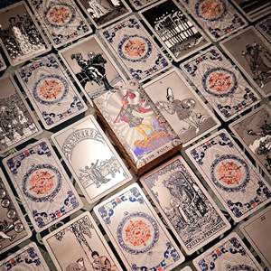 Fabrika Toptan Satış Altın Varaklı <span class=keywords><strong>Tarot</strong></span> Kartı Caro Tower Renkli Baskılı PVC Su Geçirmez Kitap Kılavuzlu Masa Oyunu <span class=keywords><strong>Tarot</strong></span> Kartı - Product Image 2