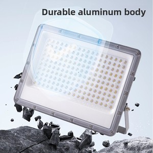 Projecteurs LED étanches IP65 transfrontaliers pour l'éclairage extérieur de jardins, de chantiers et de cours - Product Image 4