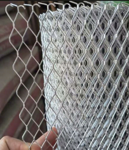Galvanized Roll of Durable Galvanized <b>Wire</b> <b>Mesh</b> Corrosion Resistant Galvanized Security <b>Mesh</b> Galvanized Steel Diamond <b>Mesh</b> - Product Image 3