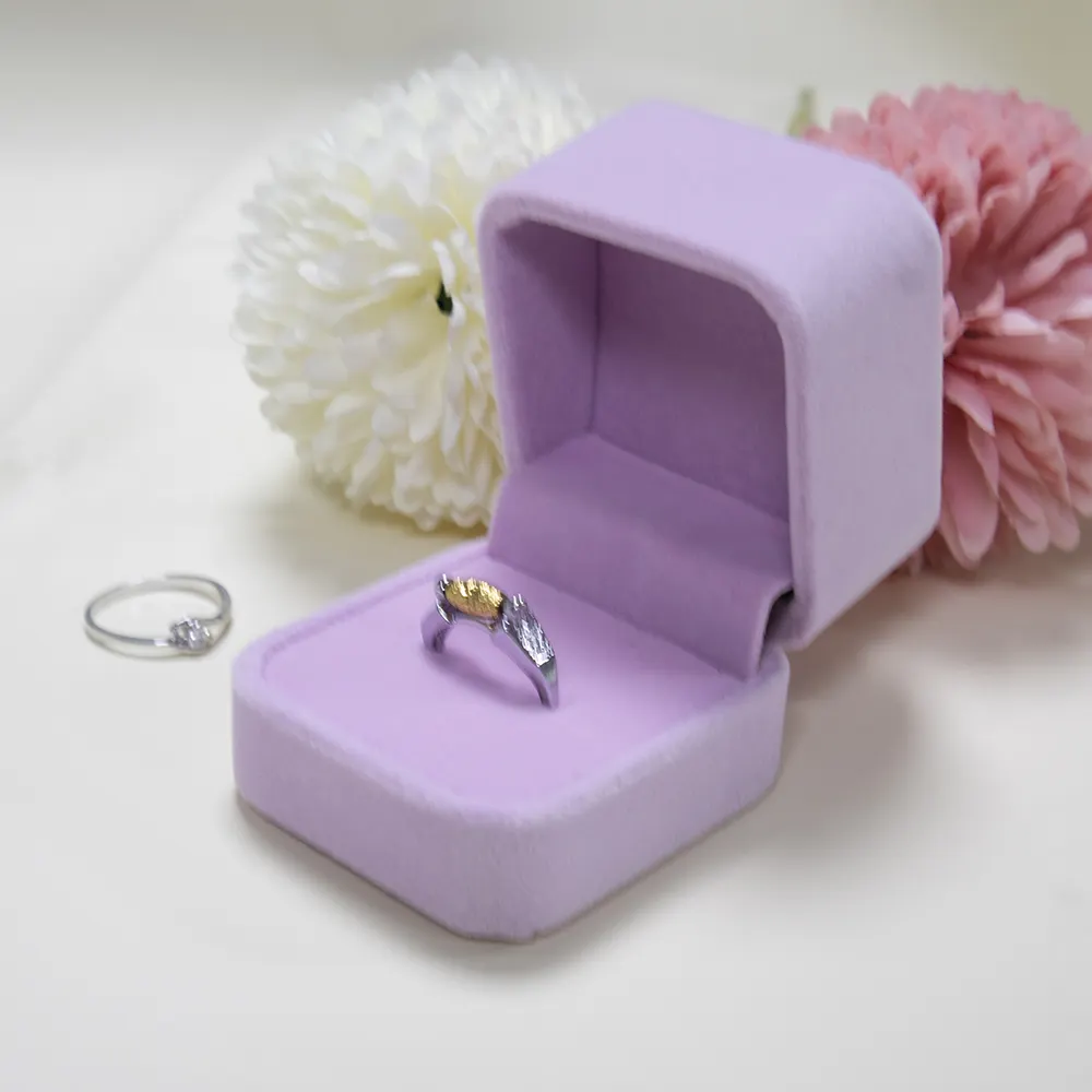 Scatola regalo per gioielli anelli quadrati Display per imballaggio custodia da viaggio portatile scatola per anelli in velluto scatole per gioielli con anello