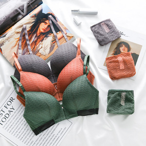 Ensembles <span class=keywords><strong>soutien</strong></span>-<span class=keywords><strong>gorge</strong></span> et culotte push-up de couleur unie en dentelle bonnet B C Bralette sous-vêtements <span class=keywords><strong>ensemble</strong></span> de <span class=keywords><strong>soutien</strong></span>-<span class=keywords><strong>gorge</strong></span> pour femmes vente en gros bon marché - Product Image 1