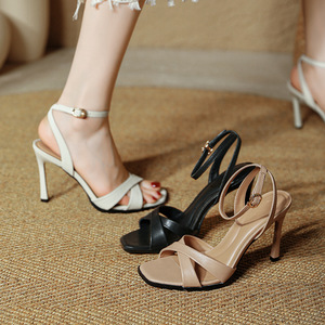 Sandalias de tacón fino con punta abierta para mujer, novedad 2026, sexy, transpirables, con correa única y cierre, para primavera y verano, con tacón alto y punta cuadrada. - Product Image 5