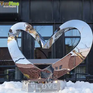 Escultura de corazón de acero inoxidable pulido, decoración de parque al aire libre con temática de amor