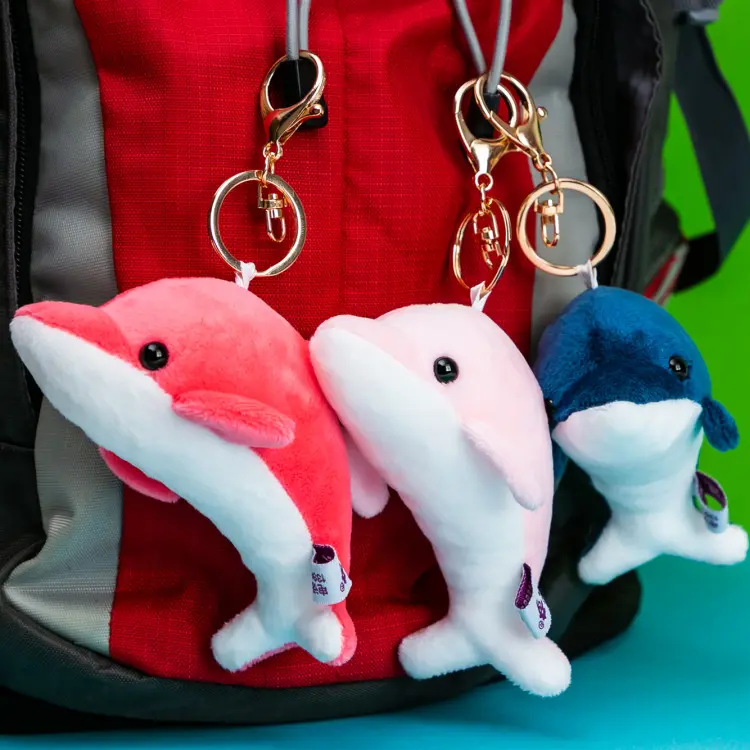 Vendita calda Logo OEM personalizzato personalizzato 13cm Mini carino blu rosa delfino portachiavi peluche animale marino portachiavi per regalo per bambini