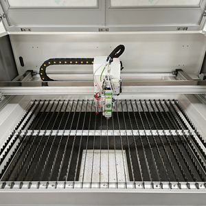 Machine laser CO2 à double source de fibre pour acier, aluminium, bois, caoutchouc, MDF, EVA de 3 mm, 1500 W, refroidie par eau - Product Image 5