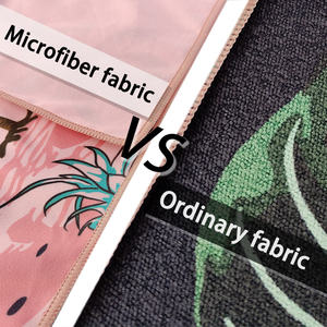 Роскошное негабаритное пляжное полотенце из микрофибры для девочек и детей без песка с индивидуальным логотипом и спортивным узором - Product Image 2