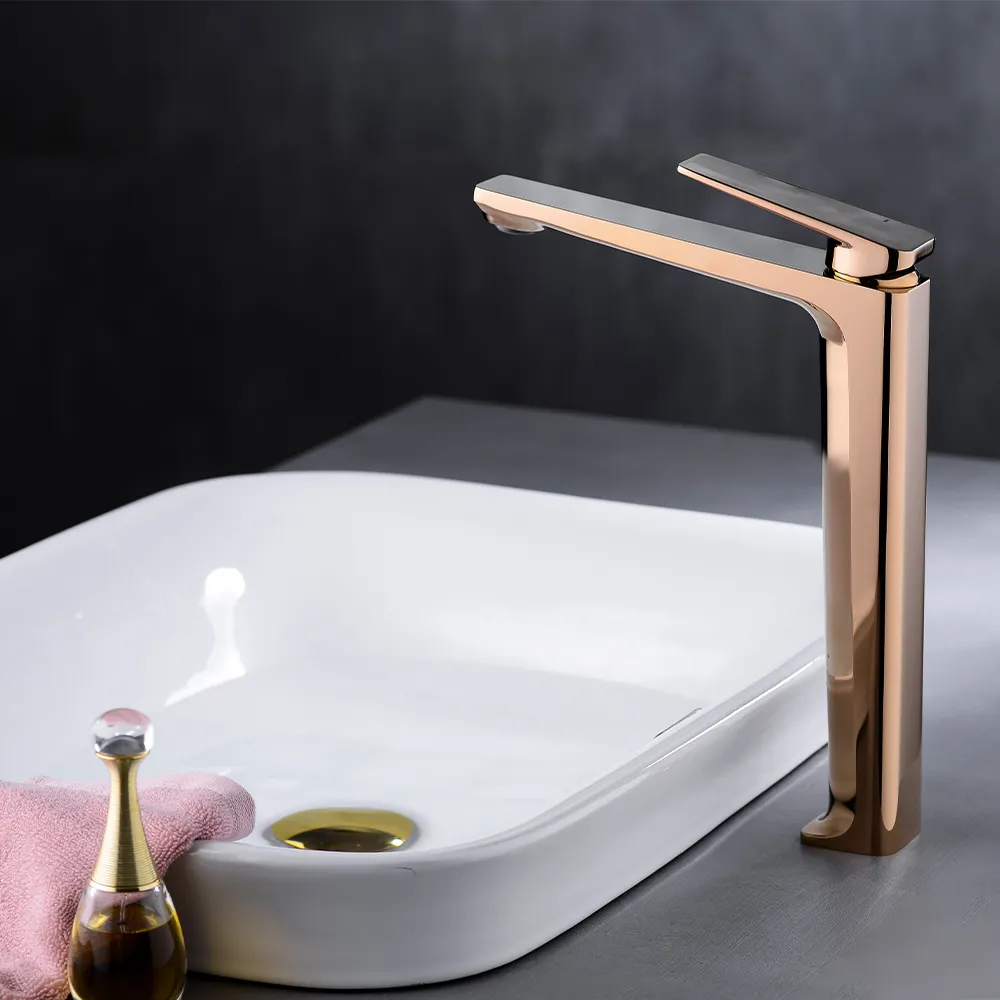 רוז זהב ברז מים פליז חור יחיד מודרני אמבטיה מודרני כלי סניטריים מסחרי מטבח כיור ברז כיור ברז