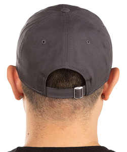 Casquette de baseball en coton personnalisée, respirante et élégante, avec logo brodé tendance, idéale pour le cyclisme, les sports de plein air et les activités sportives hivernales. - Product Image 5