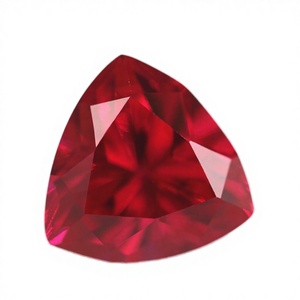พลอยทับทิมที่สร้างขึ้นในห้องปฏิบัติการ 5 #   พลอยคอรันดัมสีแดงทรงทริลเลียนคัท ขนาด 4x4 มม.-8x8 มม. พร้อมเอฟเฟกต์เปลี่ยนสี/ไฟ - Product Image 2