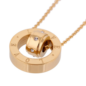 Collier Cœur Géométrique Rond Creux Gravé en Acier Doré – Cadeau Saint-Valentin, Idéal au Quotidien - Product Image 1