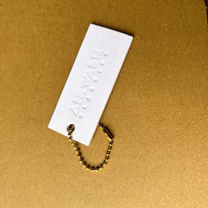 2026 Customize Bundle Wraps Tag and Luxury <b>Matte</b> White Embossed Hard Paper Folding Hang Tags - Product Image 2