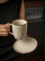 Tasse et soucoupe en porcelaine vintage à motif de feuilles en relief, ensemble de tasses à café rétro classiques réutilisables de 200 ml pour la décoration de la table à la maison