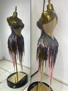 Abito Estivo Aderente al Corpo al Ginocchio in Fibra di Poliestere - Un Glamour Seraio per un Look Sensuale (XL) - Product Image 4