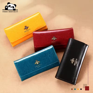 Кошелек женский длинный из натуральной кожи Panda Hospitality большой вместимости с интегрированным картхолдером, защитой RFID и от скимминга - Product Image 1